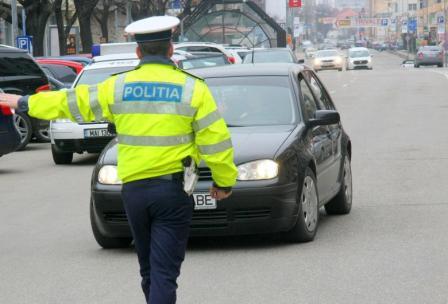 Polițiștii din Dej, au depistat un conducător fără permis, fiind sub influenţa băuturilor alcoolice.