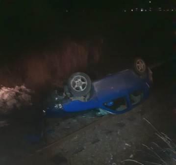 Răsturnarea unui autoturism pe calea ferată între localitățile Poieni și Ciucea
