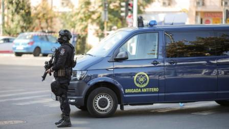 Pachet suspect la un centru comercial din Cluj, trupele antitero intervin