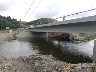 Noul pod peste râul Crișul Repede din Valea Drăganului a fost deschis circulației rutiere